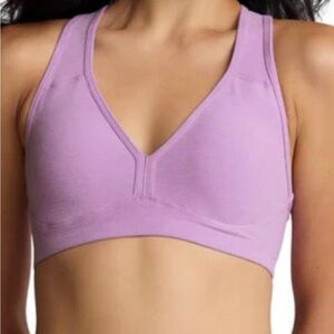 Beyond Yoga Wireless V-Neck Sports Bra in Lavender Mist